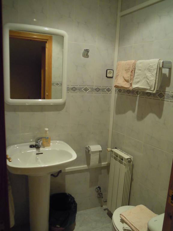 Casa Dueso Otel El Pueyo de Araguás Oda fotoğraf